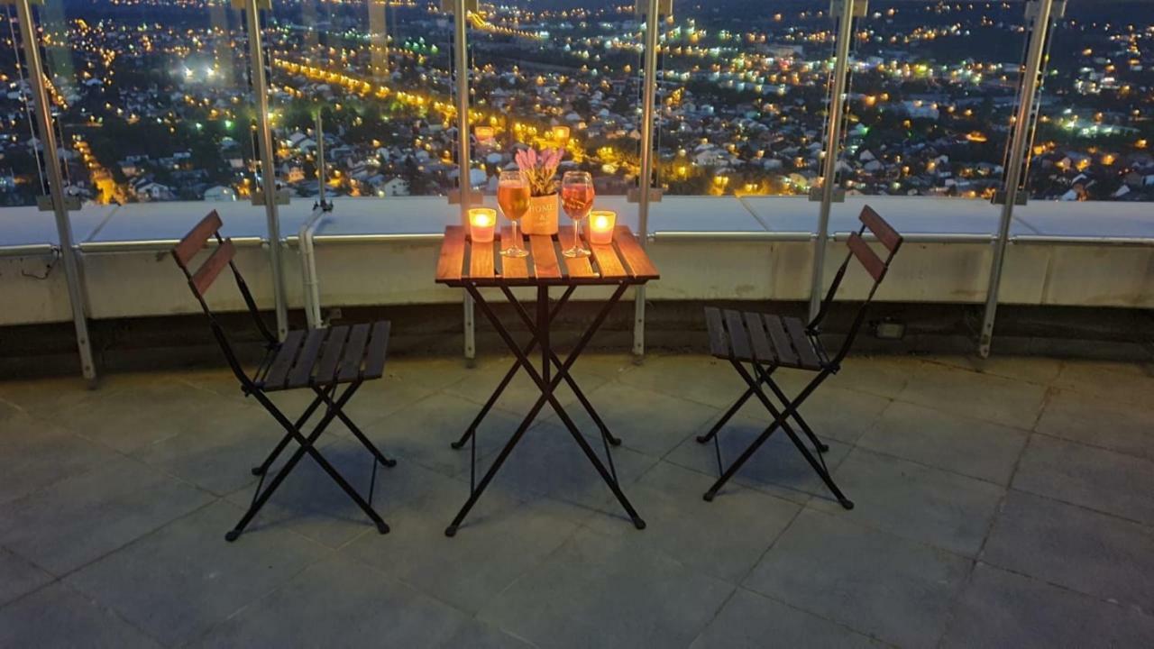33Rd Floor Luxury Apartment Spa & Fitness Skopje Bagian luar foto